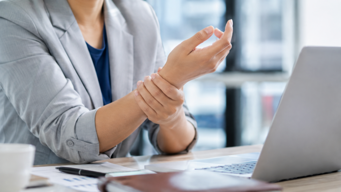 Sindrome da sovraccarico della mano nei lavoratori con dolore al polso